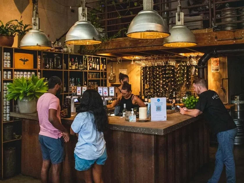 Breweries & bars
